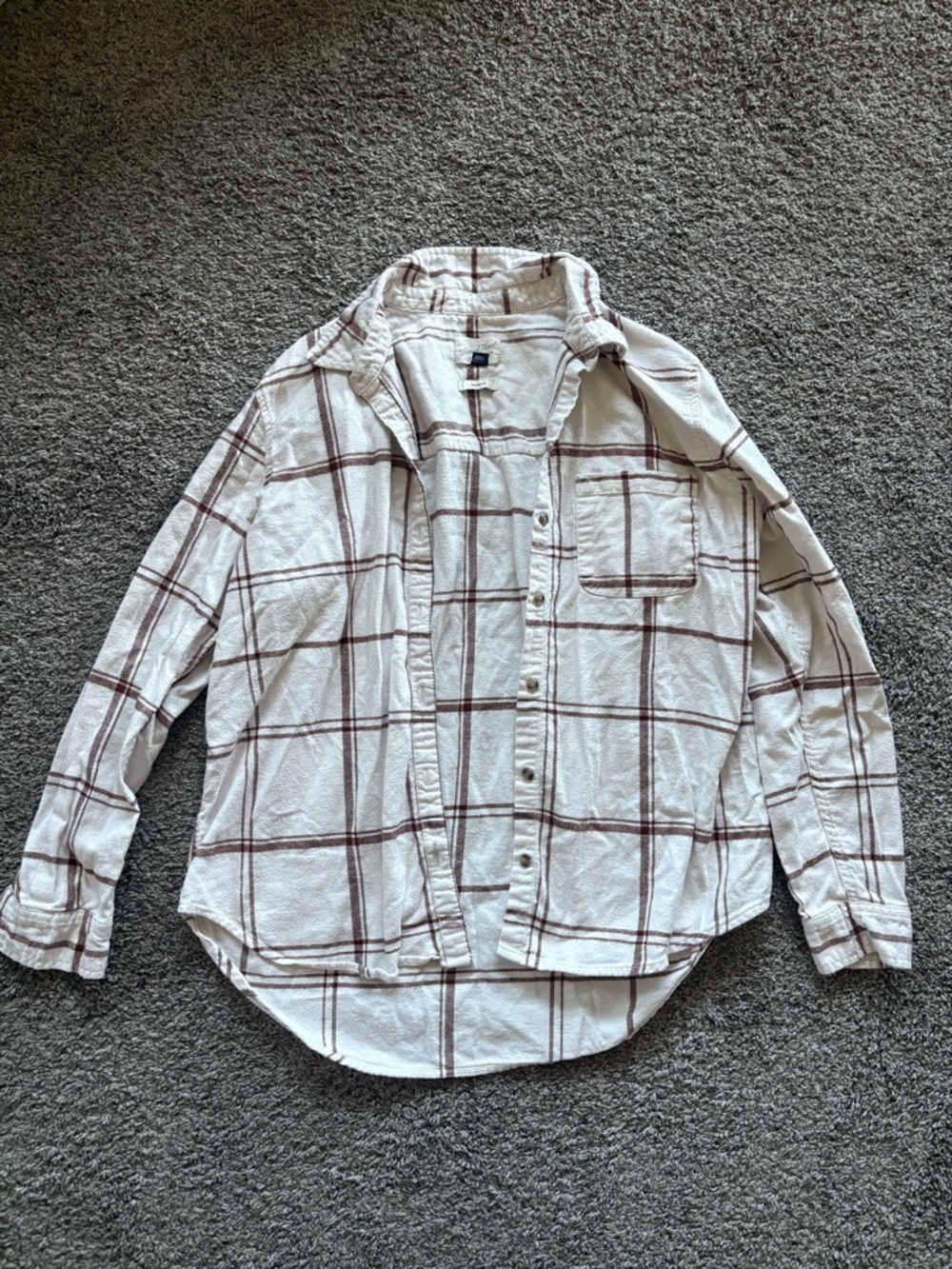 Universal Thread women’s White Button-Down Shirt with Brown Windowpane Plaid